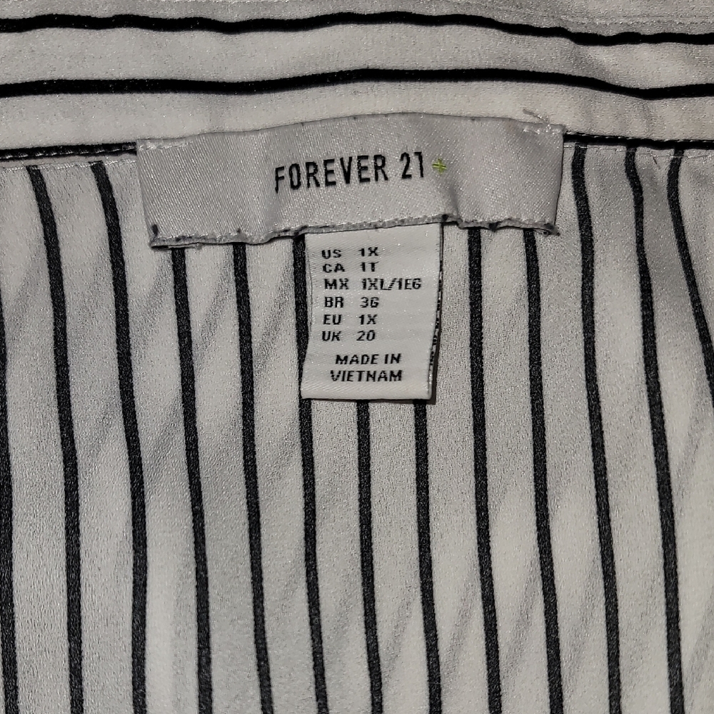 Forever 21 Black and White Belted Striped Cardigan SZ: 1X - Picture 9 of 9